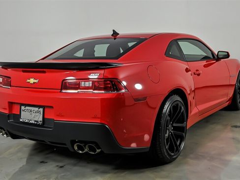 Used 2015 Chevrolet Camaro SS w/ SS Performance Package RWD image 9