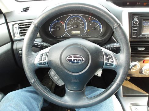 Used 2012 Subaru Forester 2.5X Limited AWD/4WD image 15