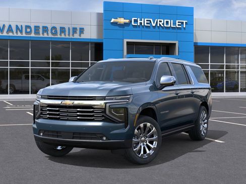 New 2026 Chevrolet Suburban Premier image 32