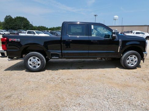 New 2026 Ford F250 XLT w/ XLT Premium Package AWD/4WD image 4