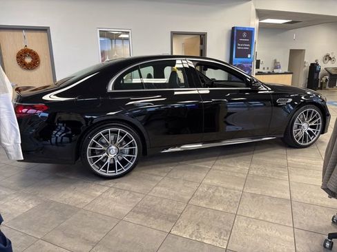 New 2026 Mercedes-Benz E 53 AMG e 4MATIC Sedan image 5