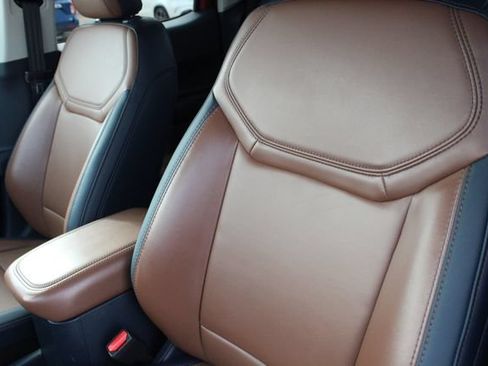 Used 2023 Ford Maverick Lariat w/ Lariat Luxury Package FWD image 5