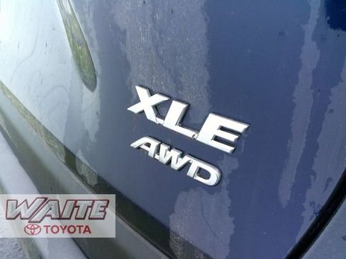 Used 2023 Toyota RAV4 XLE Premium image 2