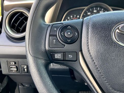 Used 2014 Toyota RAV4 LE FWD image 23