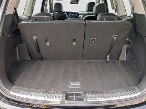Used 2024 Kia Telluride SX w/ Towing Package FWD image 6