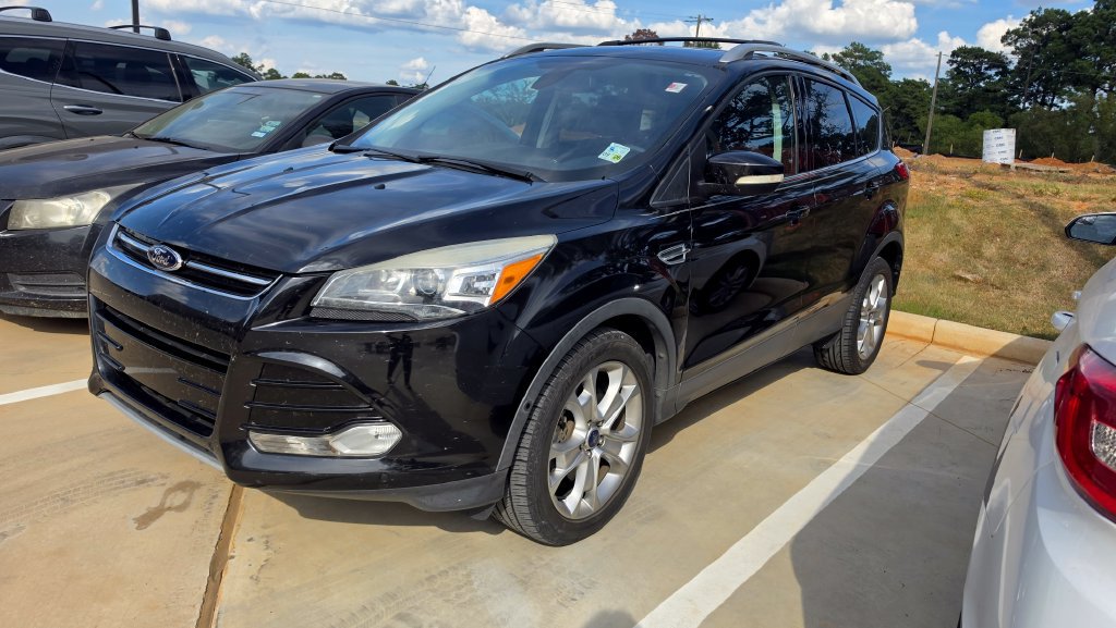 Used 2014 Ford Escape Titanium w/ Equipment Group 401A FWD image 1