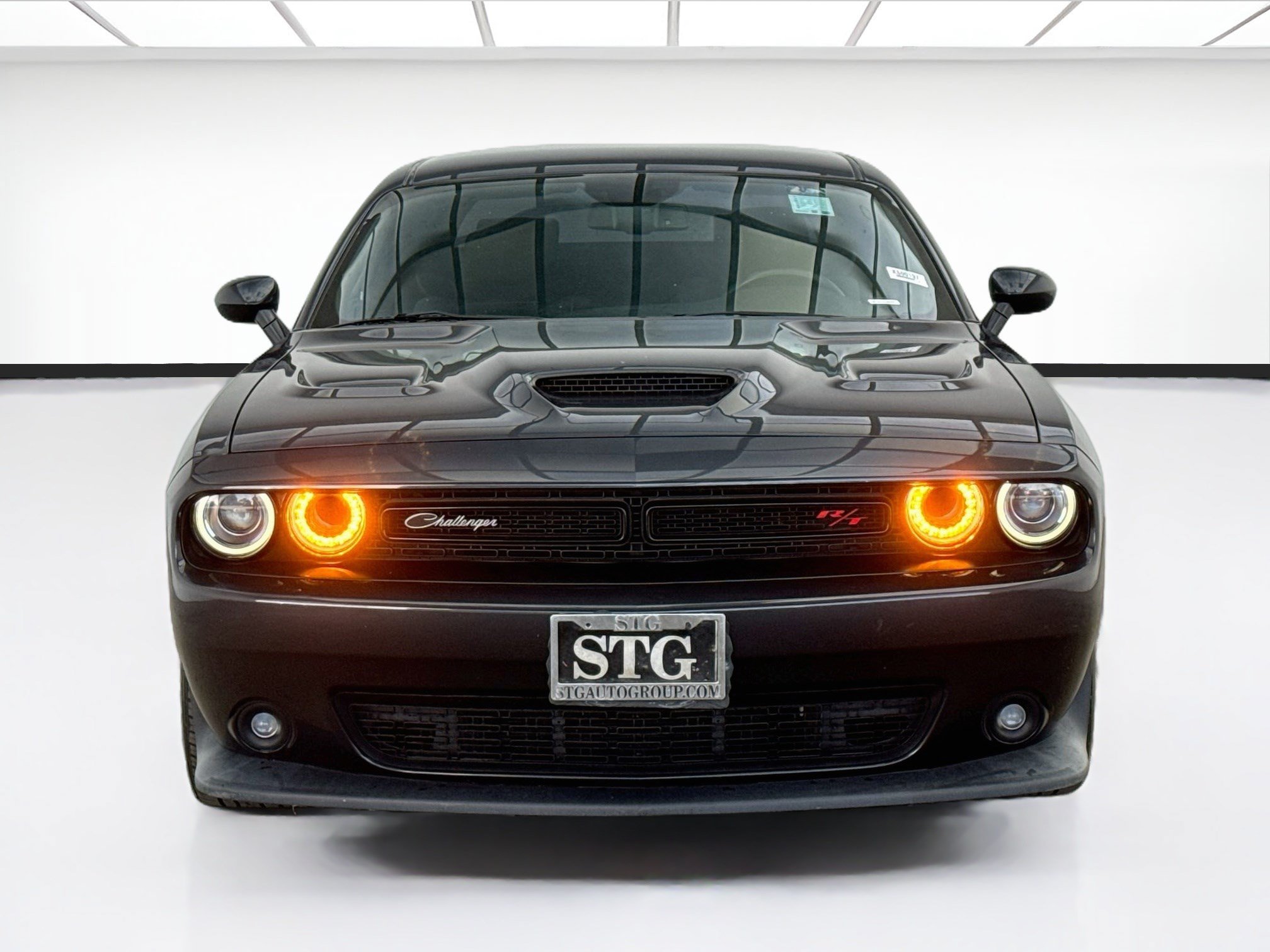 Used 2019 Dodge Challenger R/T Scat Pack w/ Driver Convenience Group RWD image 2