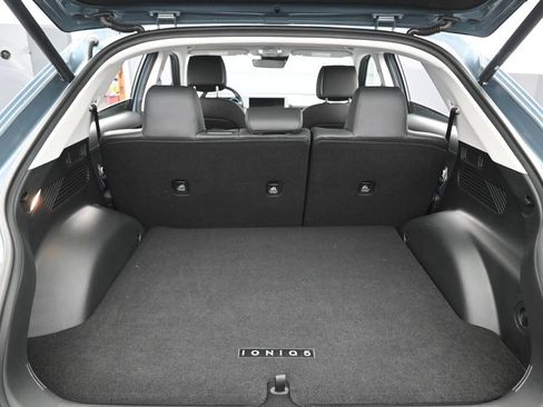 Used 2022 Hyundai Ioniq 5 SEL RWD image 29