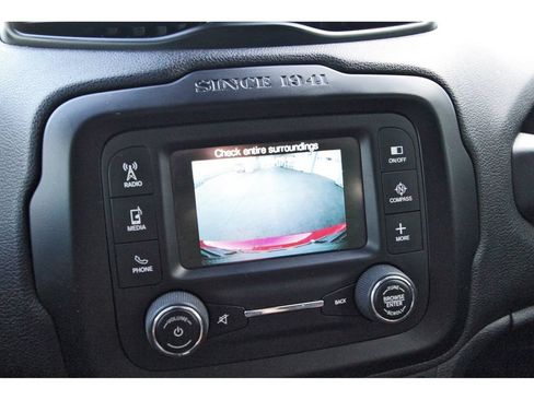 Used 2015 Jeep Renegade Latitude AWD/4WD image 27