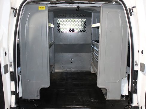 Used 2015 Nissan NV200 SV FWD image 23