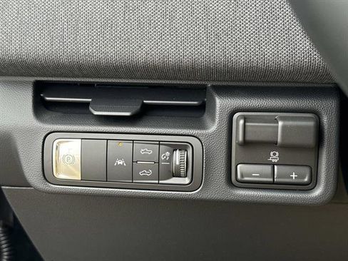 New 2026 GMC Sierra EV Elevation image 28