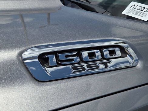 Used 2025 RAM 1500 Big Horn AWD/4WD image 13
