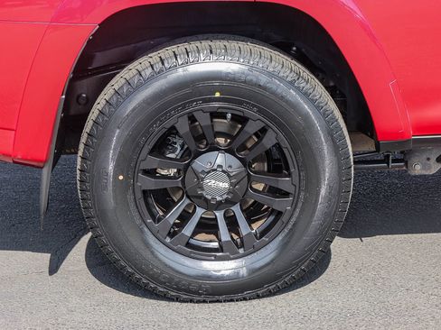 Certified 2021 Toyota 4Runner SR5 Premium w/ Moonroof Package RWD image 9