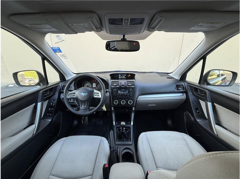Used 2015 Subaru Forester 2.5i Premium AWD/4WD image 20