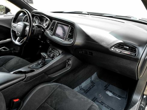 Used 2021 Dodge Challenger R/T Scat Pack RWD image 11