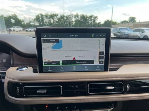 Certified 2024 Lincoln Aviator Reserve w/ Equipment Group 201A AWD/4WD image 24