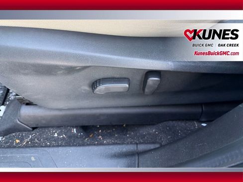 Used 2024 Subaru Ascent Premium w/ Convenience Package image 12