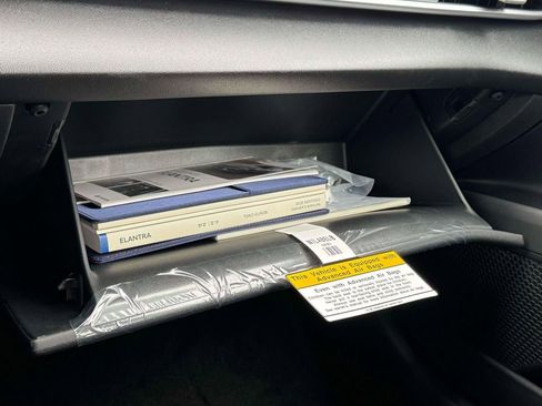 New 2026 Hyundai Elantra SE image 26