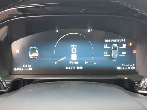 New 2026 Lincoln Corsair Premiere image 17