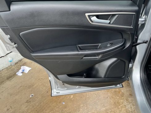 Used 2022 Ford Edge SEL AWD/4WD image 13