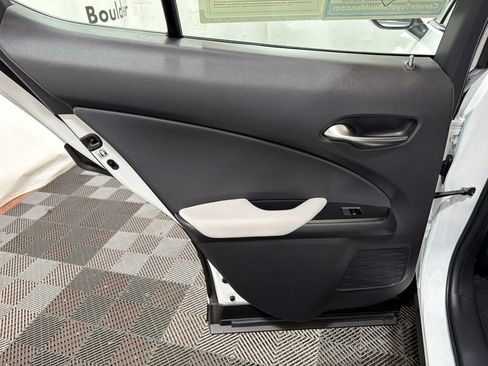 Used 2026 Lexus UX 300h AWD w/ Accessory Package (Z1) image 17