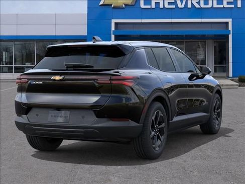 New 2026 Chevrolet Equinox EV LT FWD image 4