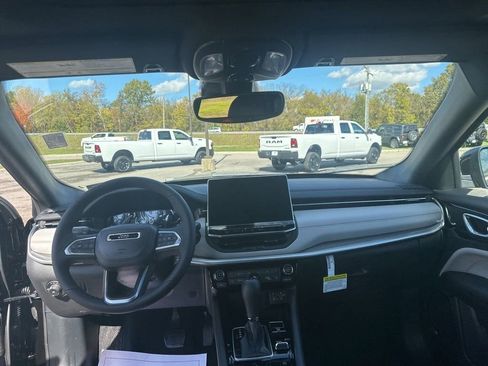 New 2026 Jeep Compass Limited w/ Sun, Sound & Navigation Group image 20