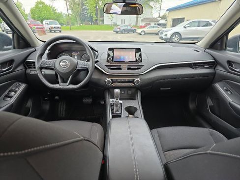 Used 2024 Nissan Altima 2.5 S image 25