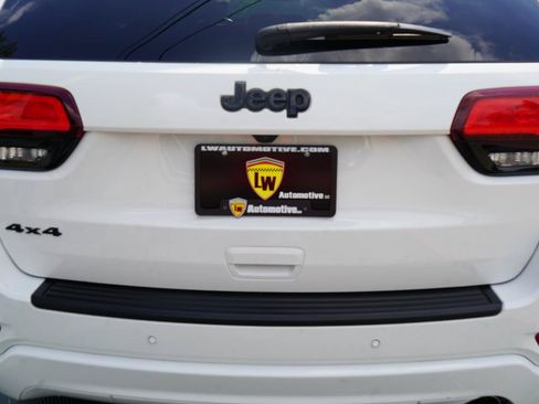 Used 2019 Jeep Grand Cherokee Altitude AWD/4WD image 29
