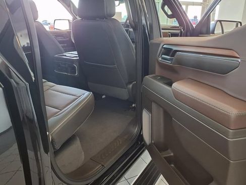 Used 2025 GMC Sierra 1500 Denali w/ Denali Reserve Package AWD/4WD image 31