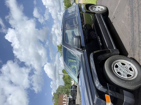 Used 2016 Jeep Patriot Sport w/ Power Value Group FWD image 2