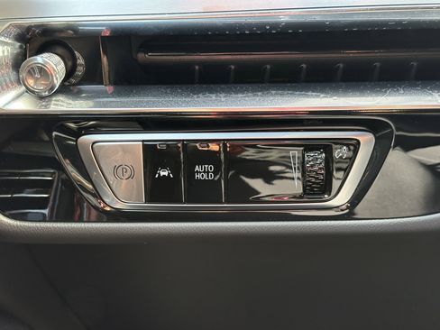 Used 2024 Cadillac Lyriq Sport w/ LPO, Floor Liner Package AWD/4WD image 30