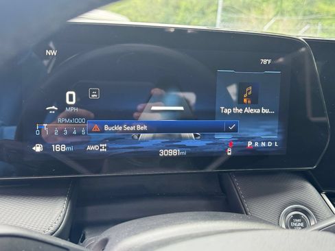 Used 2025 Chevrolet Equinox LT AWD/4WD image 38