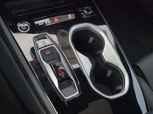 New 2026 Audi A6 Premium Plus AWD/4WD image 15