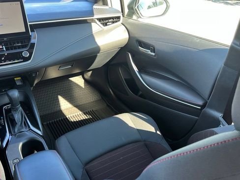 Certified 2025 Toyota Corolla SE w/ SE Premium Package AWD/4WD image 19