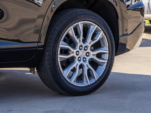 Used 2024 GMC Acadia Denali w/ Super Cruise Package image 3