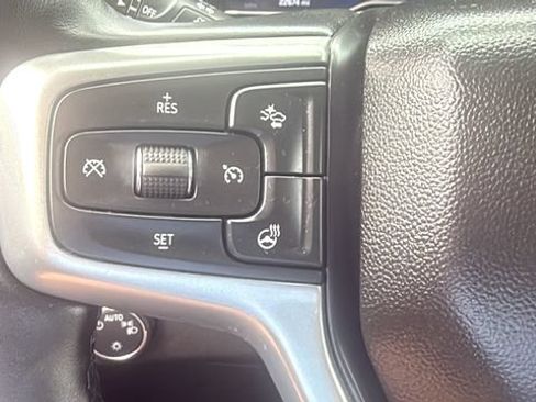 Used 2024 Chevrolet Silverado 1500 LT AWD/4WD image 17