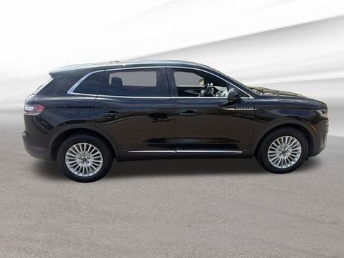 Used 2019 Lincoln Nautilus Premier AWD/4WD image 10