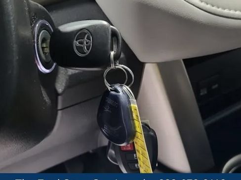 Used 2014 Toyota RAV4 XLE FWD image 13