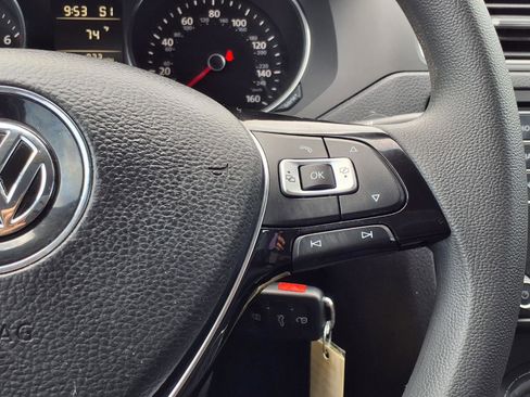 Used 2018 Volkswagen Jetta S image 16