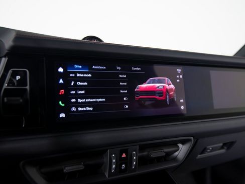 New 2026 Porsche Cayenne GTS image 24