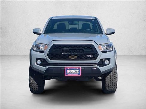 Used 2020 Toyota Tacoma TRD Off-Road w/ Technology Package AWD/4WD image 2