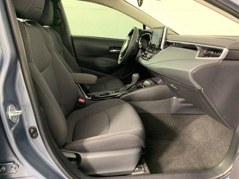 Used 2021 Toyota Corolla LE FWD image 39
