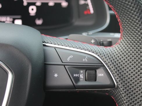 Used 2026 Audi Q8 Prestige image 21