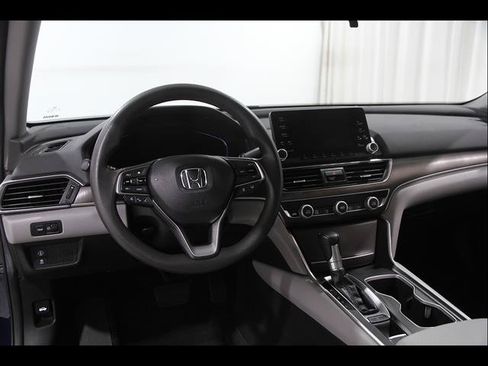 Used 2020 Honda Accord LX image 6