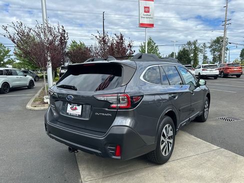 Used 2020 Subaru Outback Premium AWD/4WD image 5