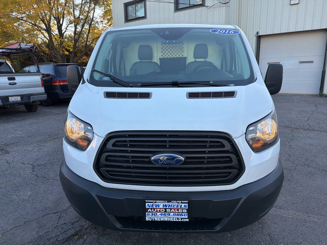 Used 2016 Ford Transit 150 130 Low Roof RWD image 2