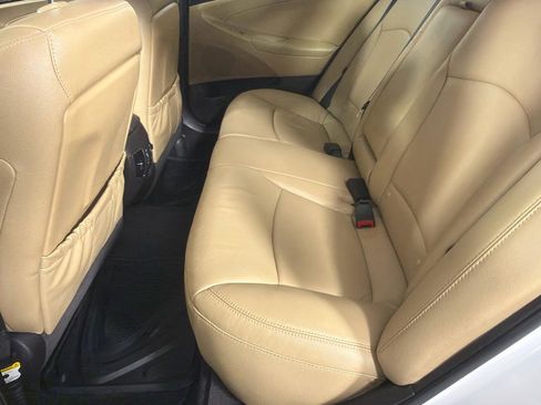 Used 2012 Hyundai Sonata Limited w/ Navigation Pkg FWD image 19