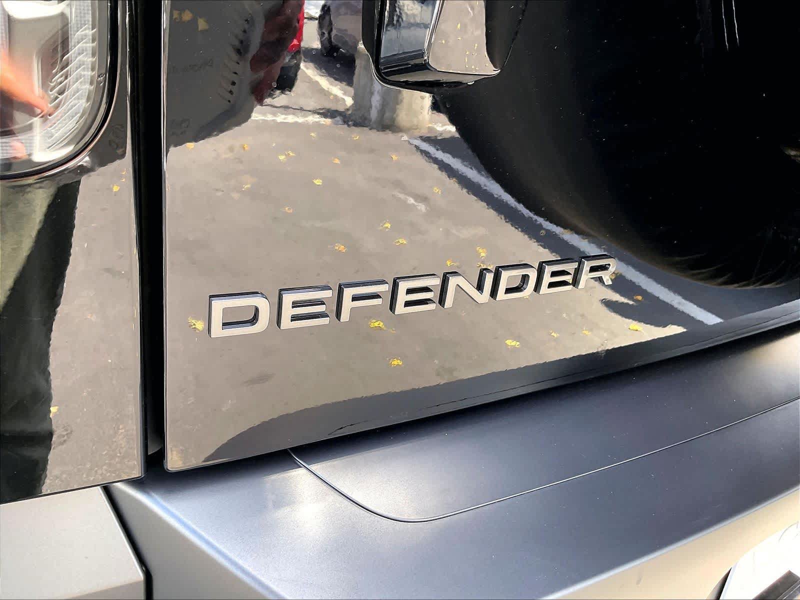 New 2026 Land Rover Defender 90 V8 AWD/4WD image 26