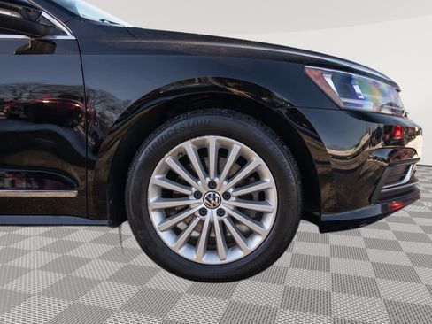 Used 2016 Volkswagen Passat 1.8T SE image 25